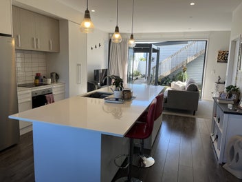 Image 1 of 20