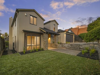 Stroll to the Beach from this Stunning Family Home