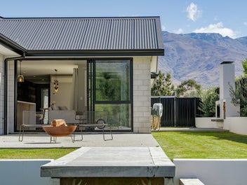 Lakeside Living