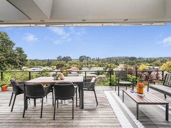 Your Kingdom On Kingsley $1,320,000 Neg