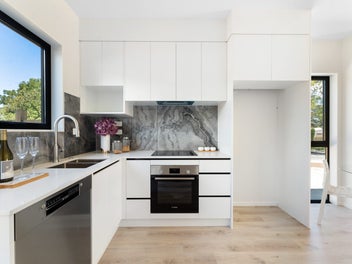 Great 1st Home or Investment!