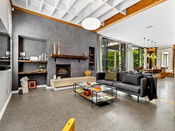Chic, Urban Living