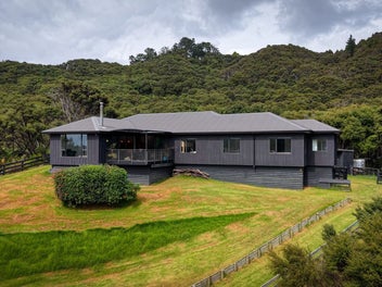 A Perfect Blend of Nature, Comfort, & Tranquility