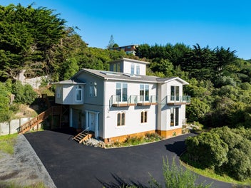 Three unique apartments with income potential