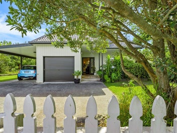 Under $1.5M in the Heart of Matakana Village
