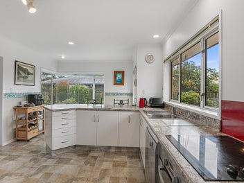 Executive Family Home in Dress-Circle Location