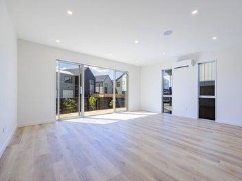 Huapai's Modern Retreat: Elegance Awaits