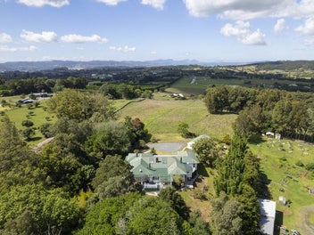 EXPANSIVE 8-BEDROOM CHARACTER HOME & INCOME