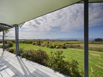 Water Views, Privacy and Perfection