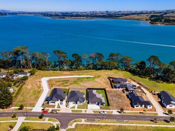 12 Opportunities, dream location, waterfront views