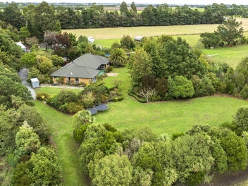 Well set up 10 ha lifestyle property