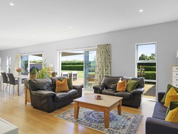 Trendy lifestyle, sought-after location