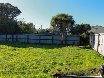 Prime Sunny Section - Approx. 850 Square Metres