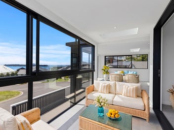 Effortless Luxury with Views for Families and Holi