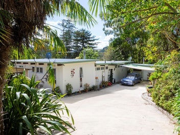 Nature lover's dream home with huge potential
