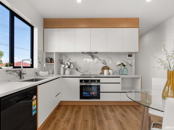 Largest 2 Bedroom + Study in Papatoetoe!