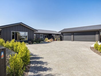 Breathtaking ocean views, peace and privacy