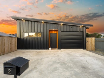 Functional modern 3 bed, 2 bath home