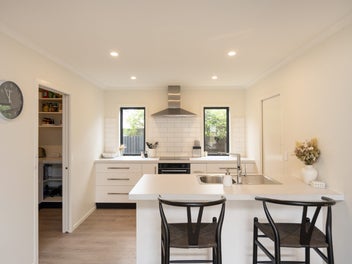 Functional modern 3 bed, 2 bath home