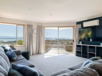 Absolutely Stunning Views, Extended Family Options