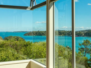 Waterfront Lifestyle