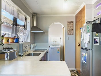 House + Garage + Freehold = great value!