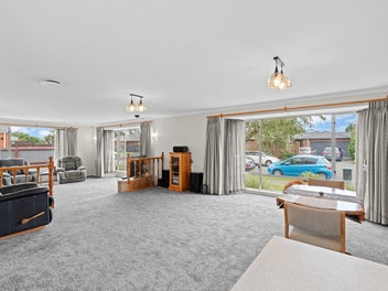 Spacious & Convenient Family Home
