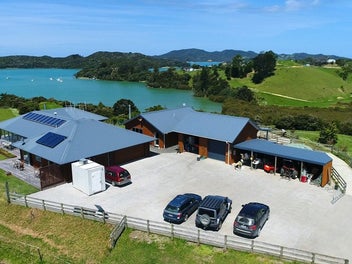 The Ultimate Coastal Lifestyle Property!
