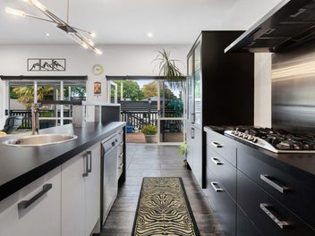 Modern and Centrally Located!
