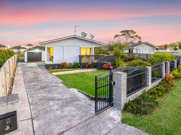 Fully Renovated + Big Section!