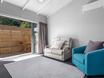 Modern, Spacious and Must be Sold