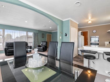 Seize the opportunity - this 1970s home won't last