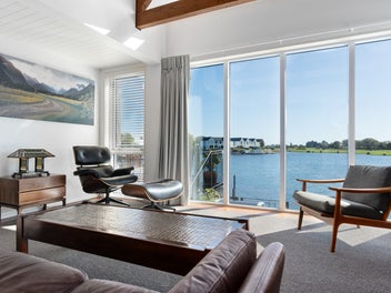 Clearwater Villa - Extended for Exceptional Living
