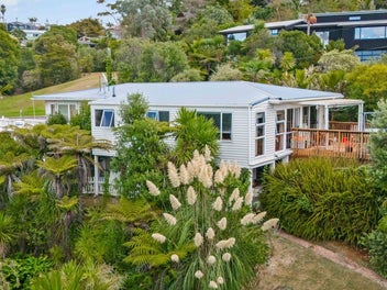 Renovate or Develop 1,276sqm Freehold Corner Site