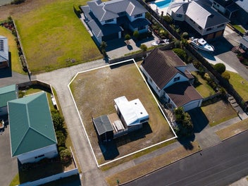 No Restrictive Building Covenants - Summer Ready