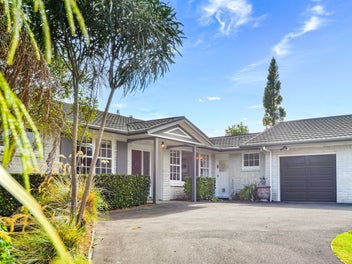 Family Home Plus Independent Suite