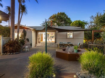 5 bedroom beautiful home. SOLD ***