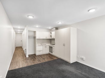 AFFORDABLE CITY CENTRAL CONVENIENCE