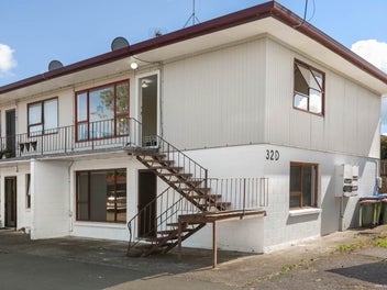 Peaceful, Private & Well Positioned