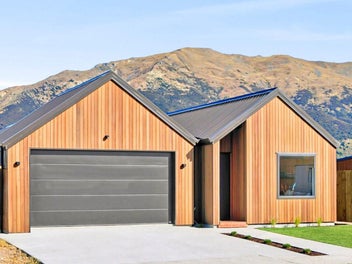 Hot Property, Cool Hawea Vibes