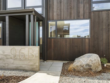 BRAND NEW IN LYALL BAY (FREEHOLD)
