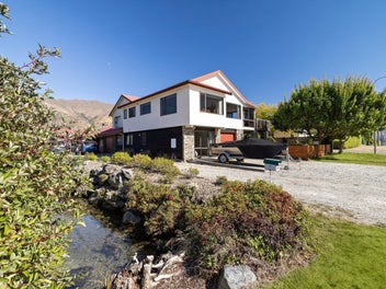 Effortless Living in the Heart of Wanaka