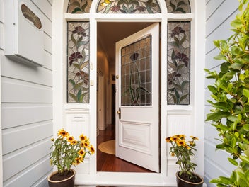 GRAND NEWTOWN VILLA