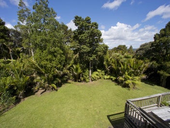 Rural Bush Clad Retreat!