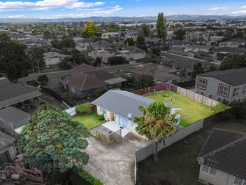 PERFECT STARTER HOME OR INVESTMENT!