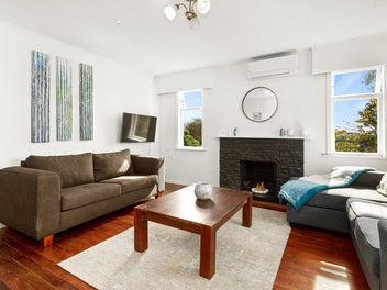 Perfect First Home or Investment!