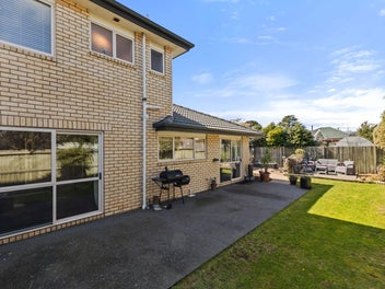 Expansive Family Residence on Clarendon
