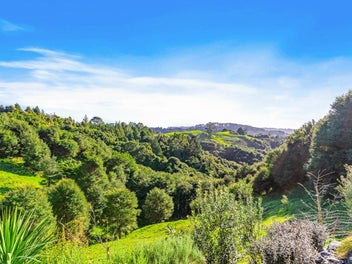 Puhoi Paradise - Perfect Start to Your Dream Home!