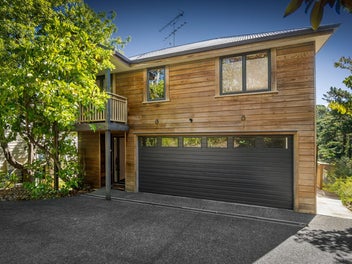 Birkenhead Gem - Sanctuary of Style & Seclusion!