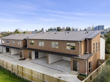 Image 1 of 14